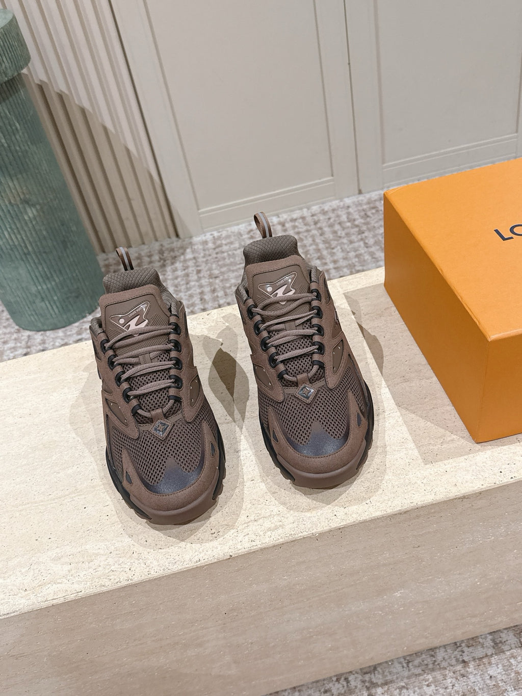 LV Tatic Runner Sneaker 1AJAPT