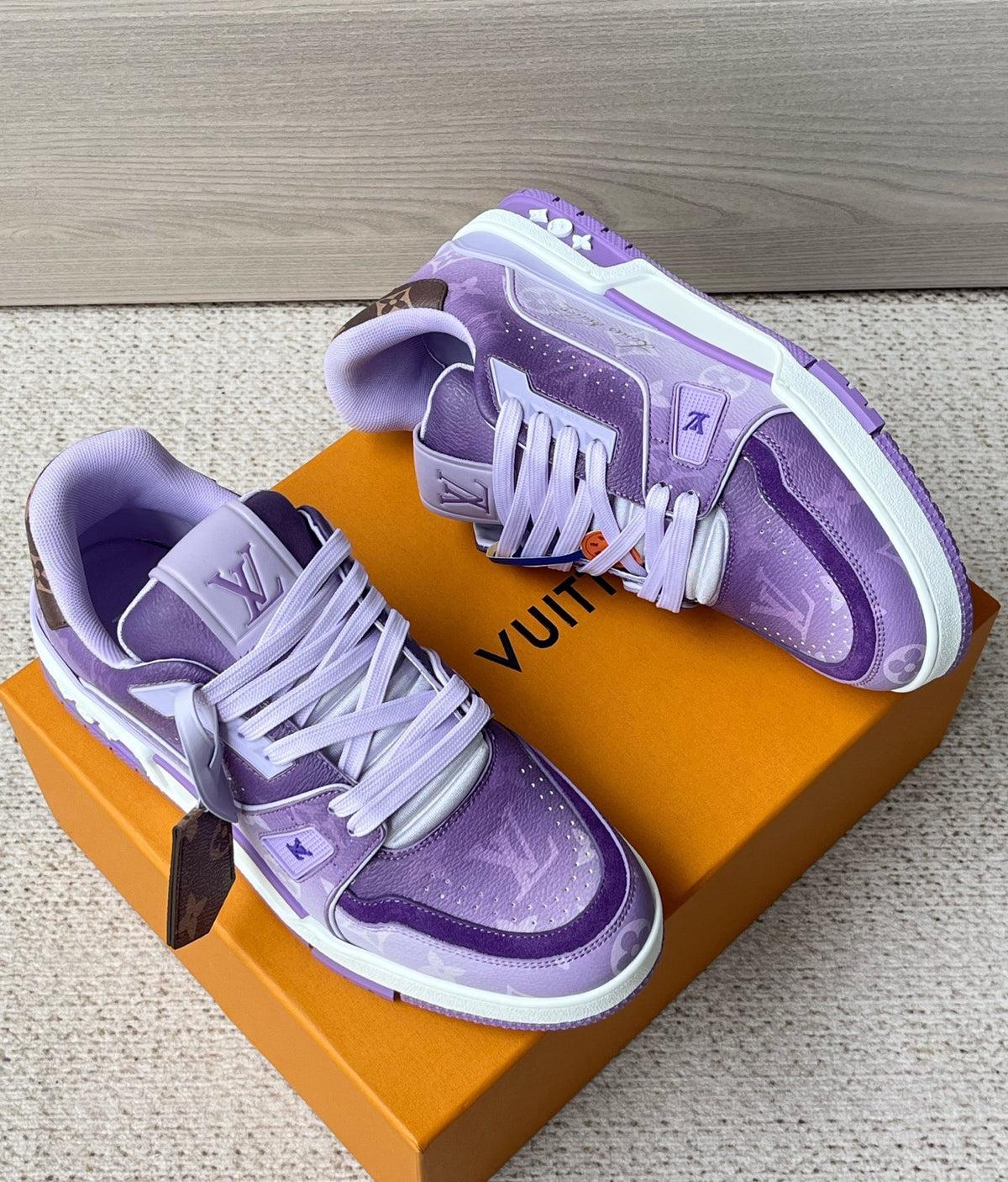 LV Trainer Sneaker 1AJTPO