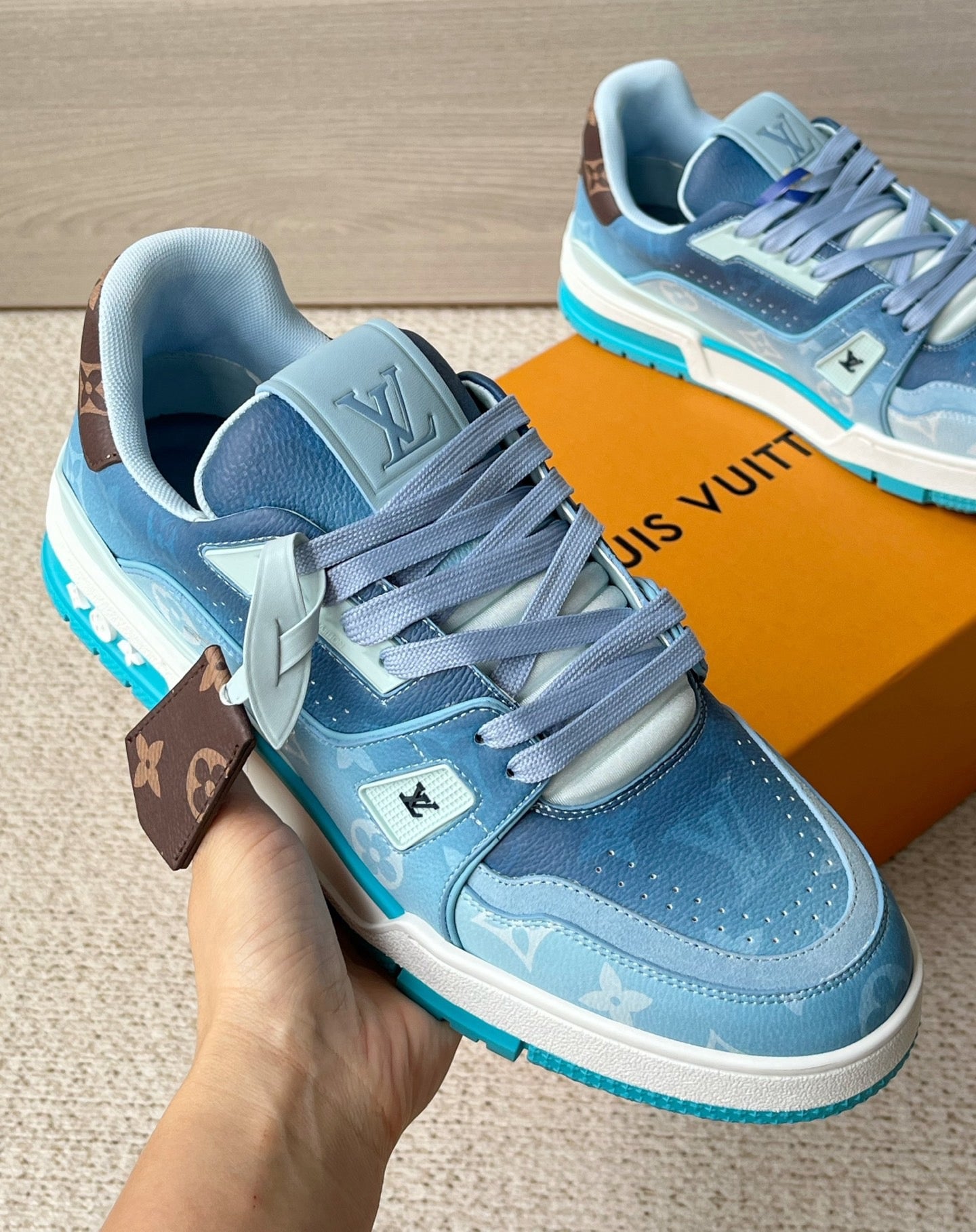 LV Trainer Sneaker 1AJTPO