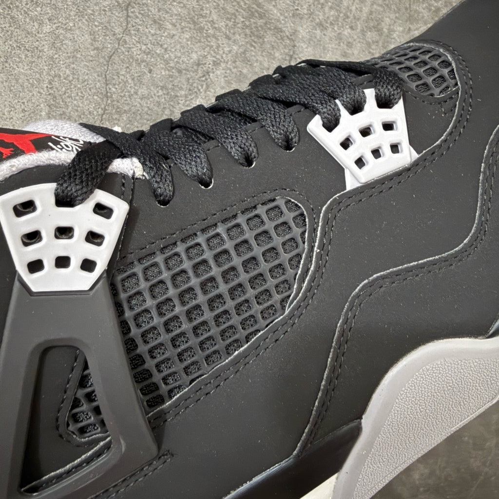 Jordan 4 Bred 308497-060