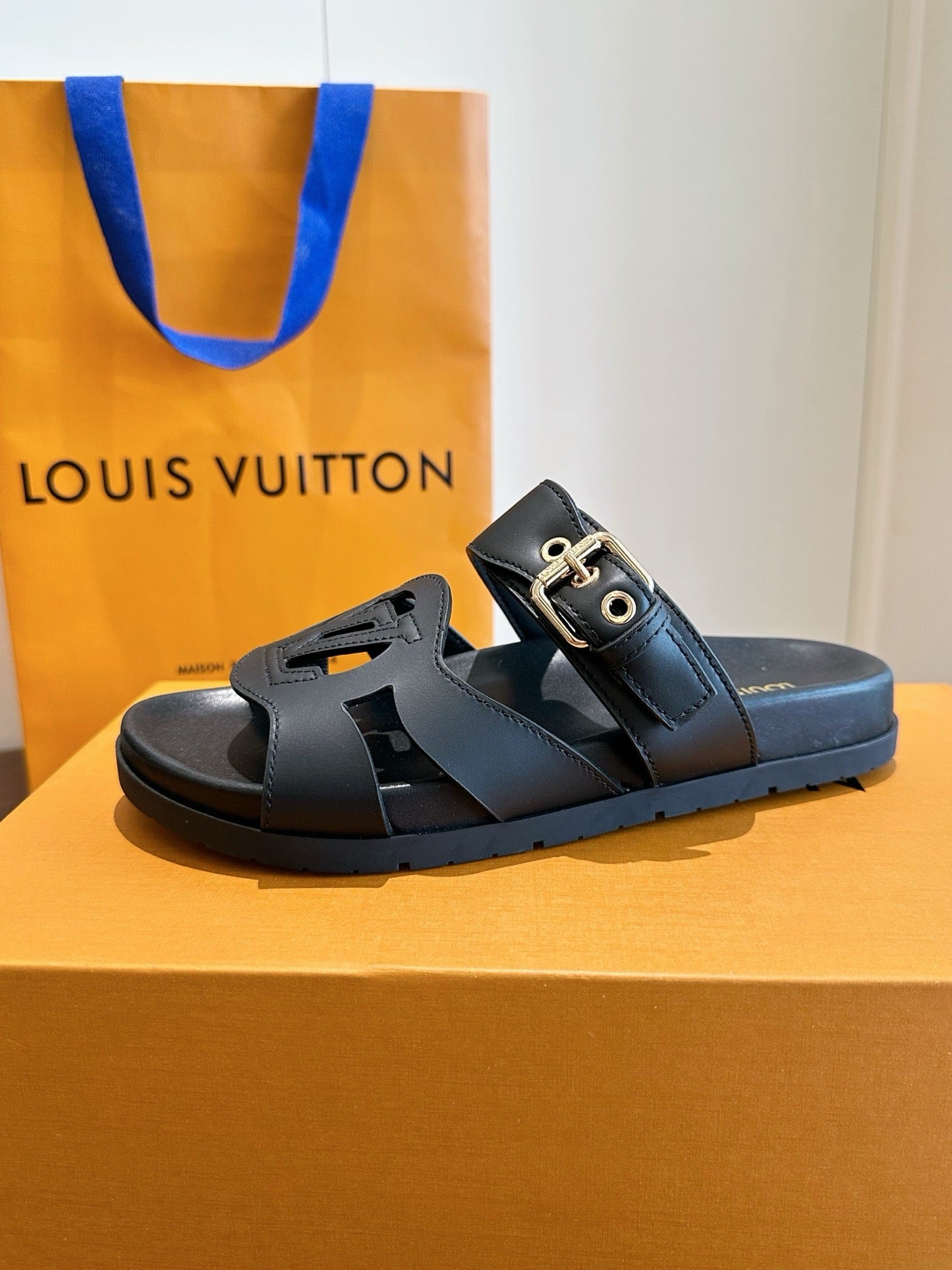 LV Isola Comfort Mule