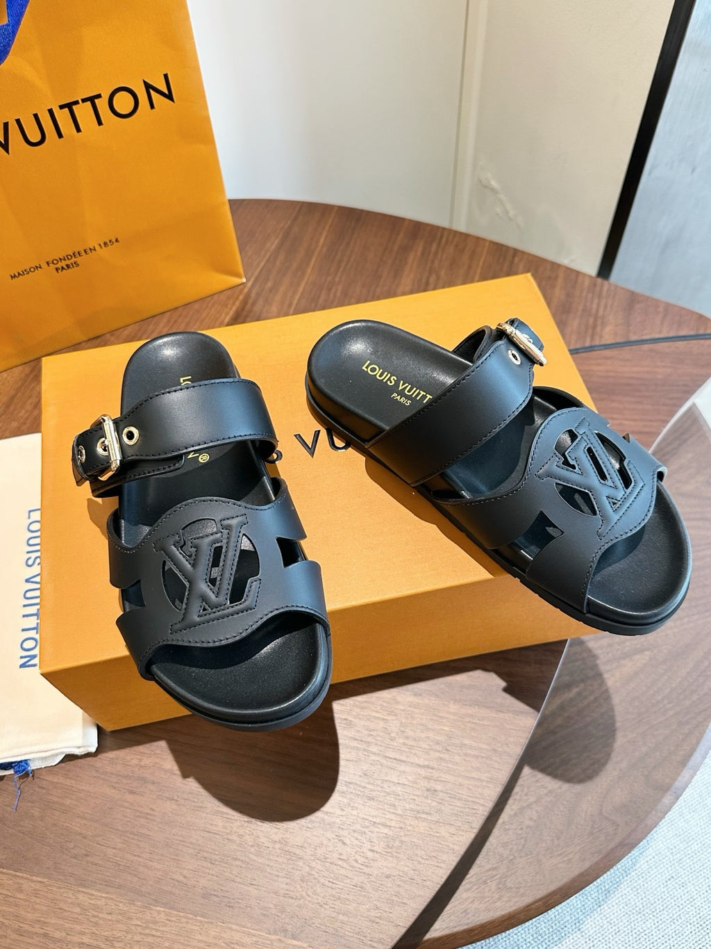 LV Isola Comfort Mule