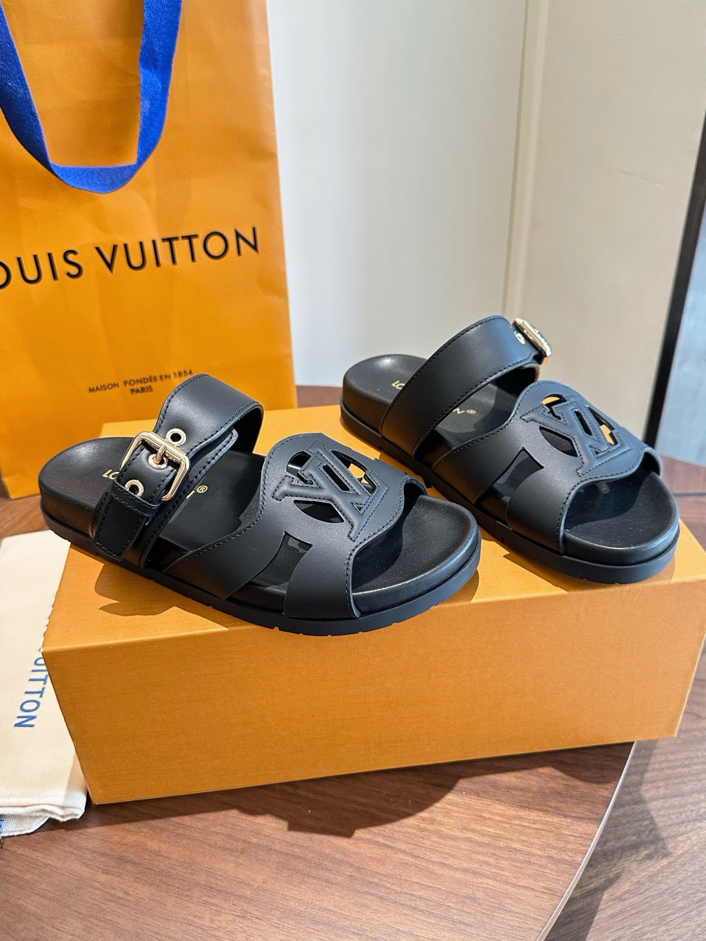 LV Isola Comfort Mule
