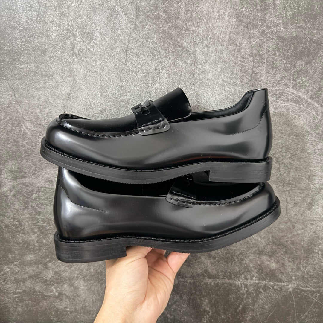 Balenciaga Comfy Loafer in Black Shiny Calfskin