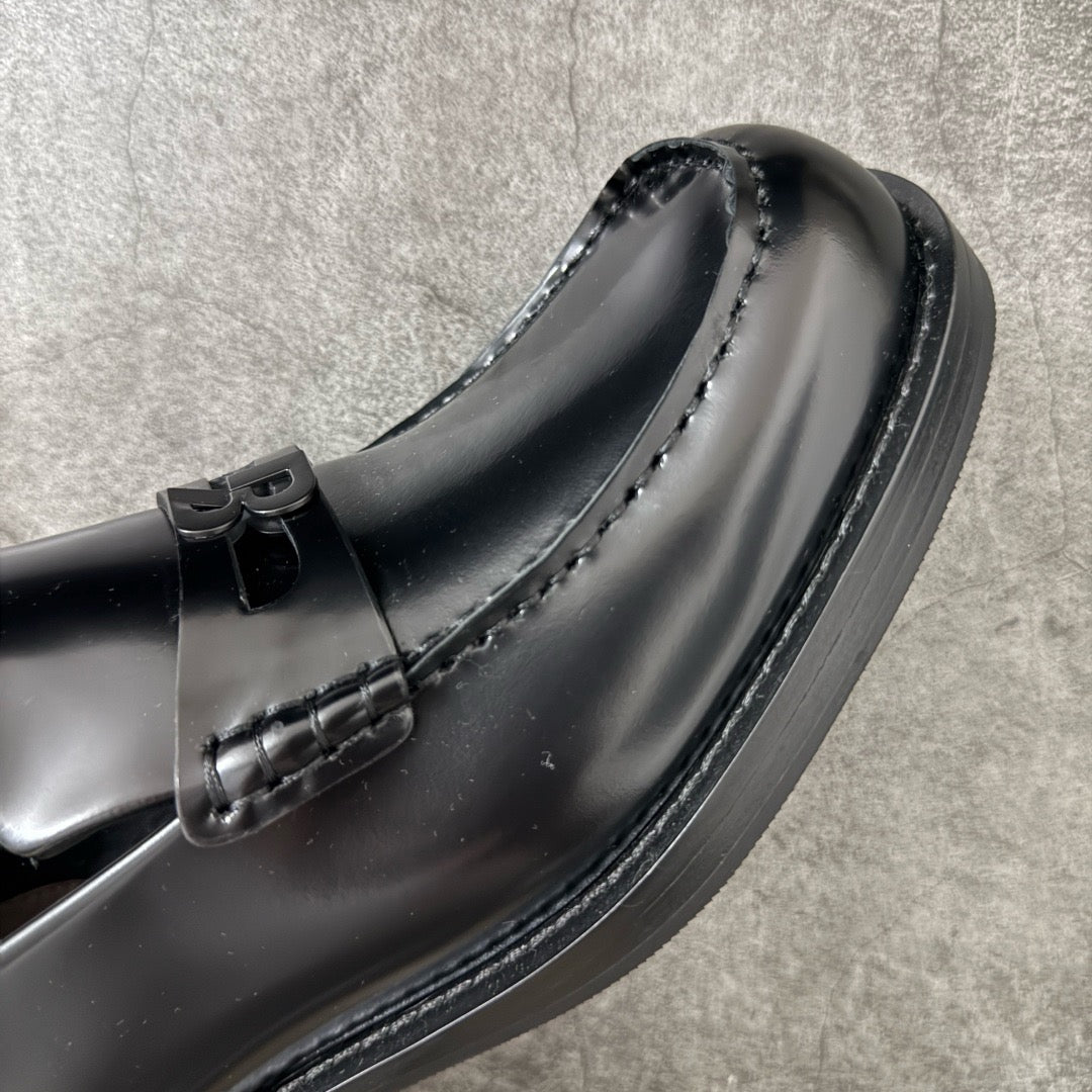Balenciaga Comfy Loafer in Black Shiny Calfskin