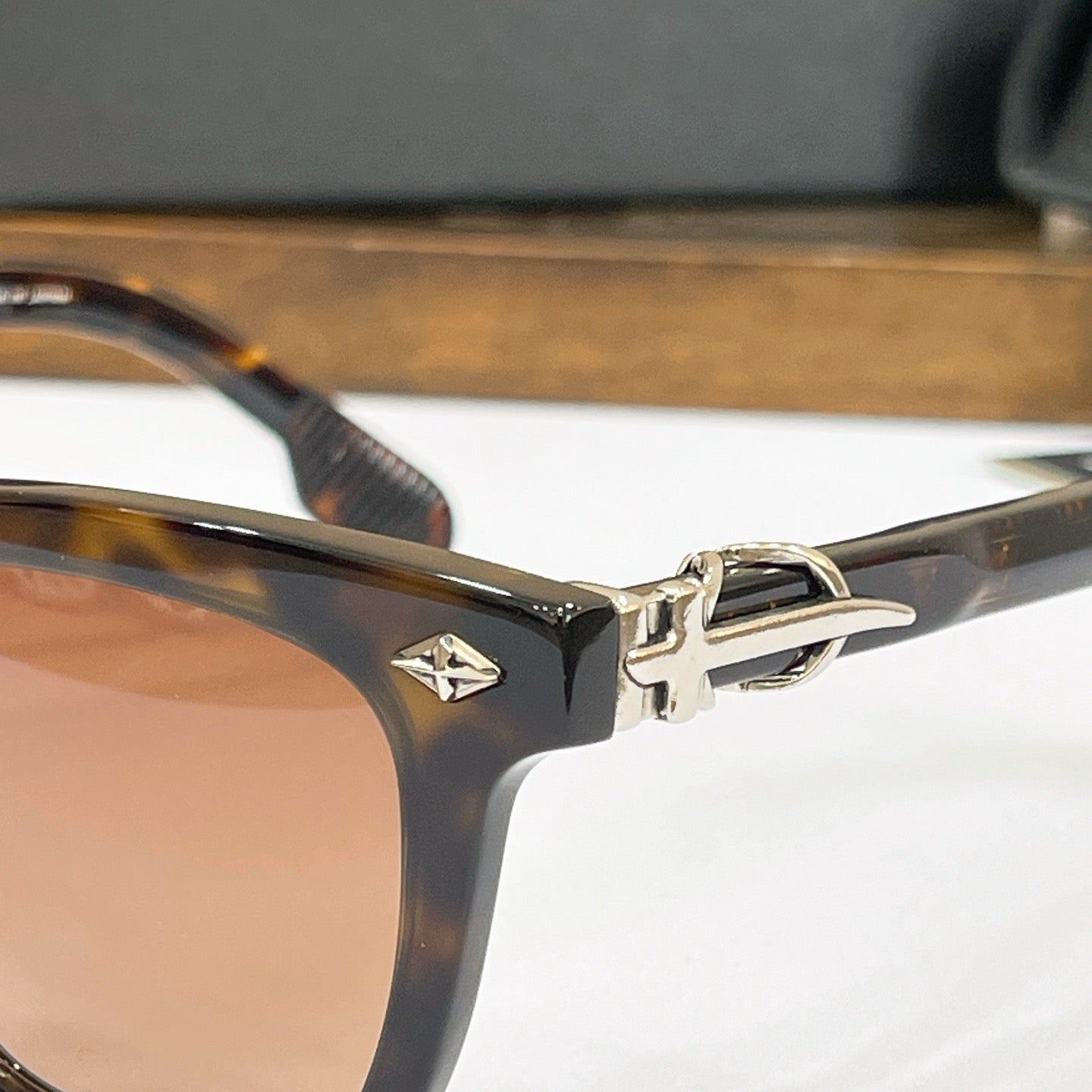 Chrome Hearts Sunglasses CH8251