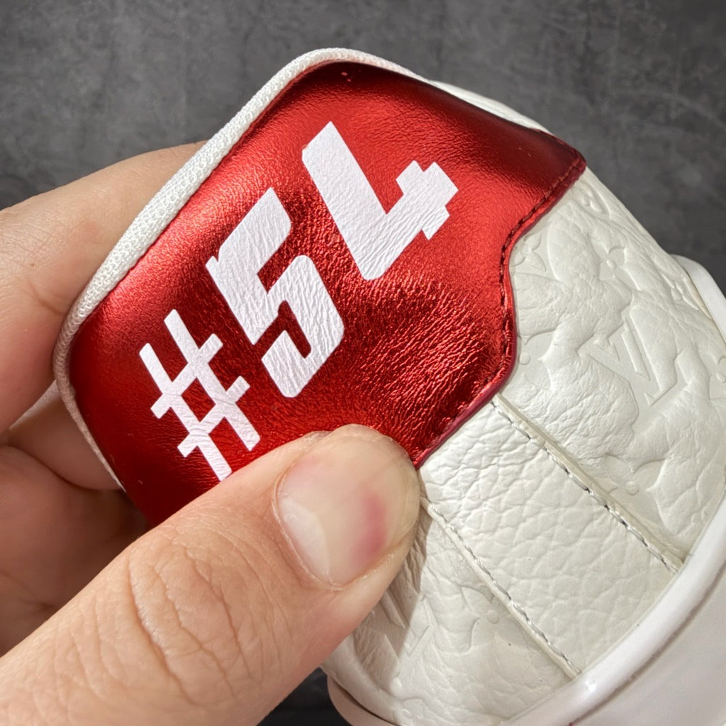 LV Trainer Sneaker 1AKCOZ