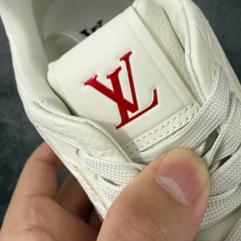 LV Trainer Sneaker 1AKCOZ