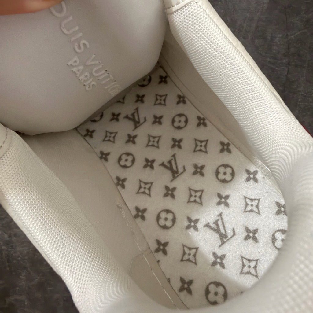 LV Trainer Sneaker 1AKCOZ