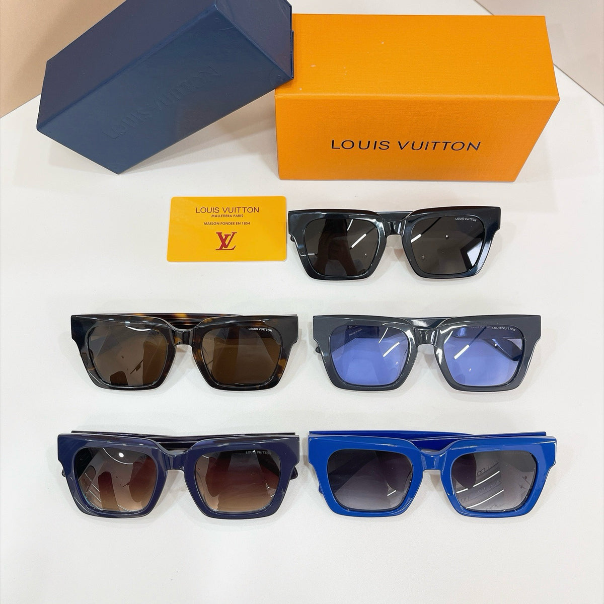 LV Sunglasses Z1702E