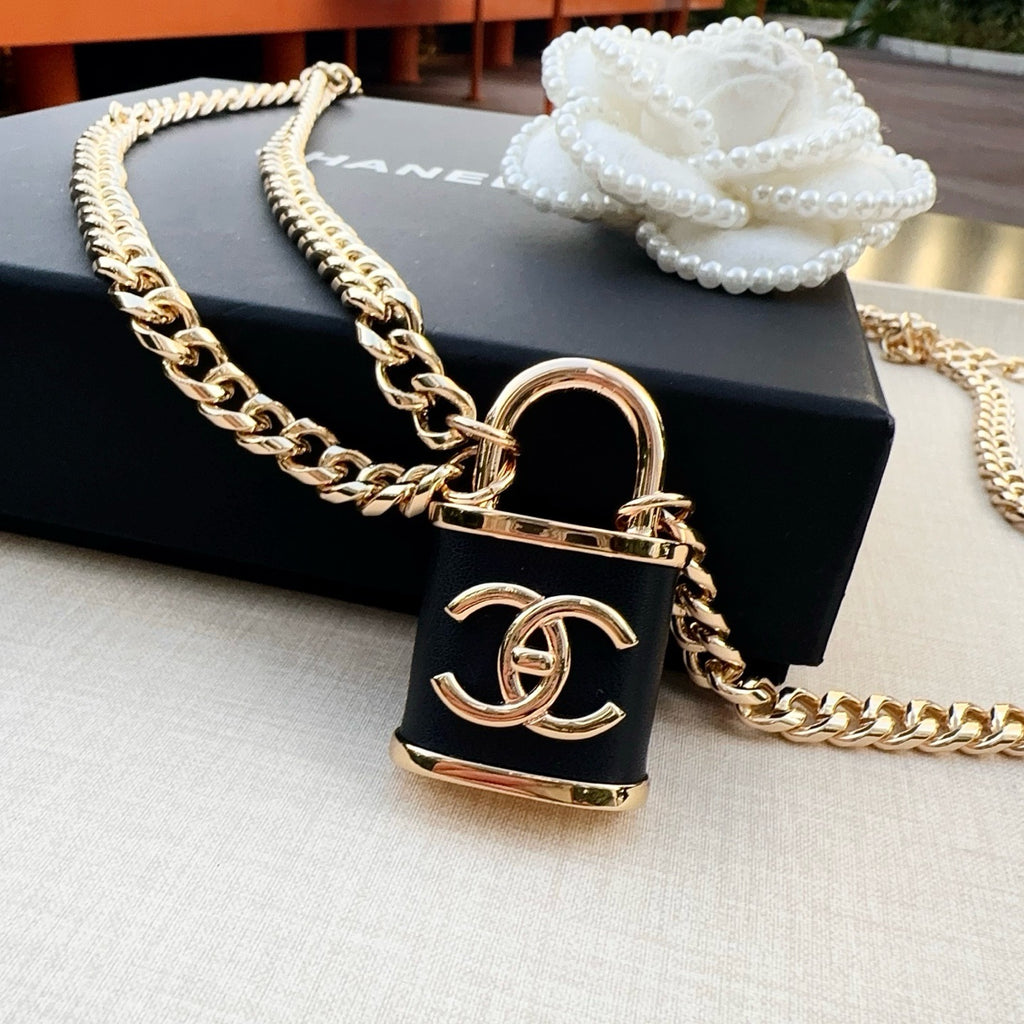 Chanel Chain Belts 01