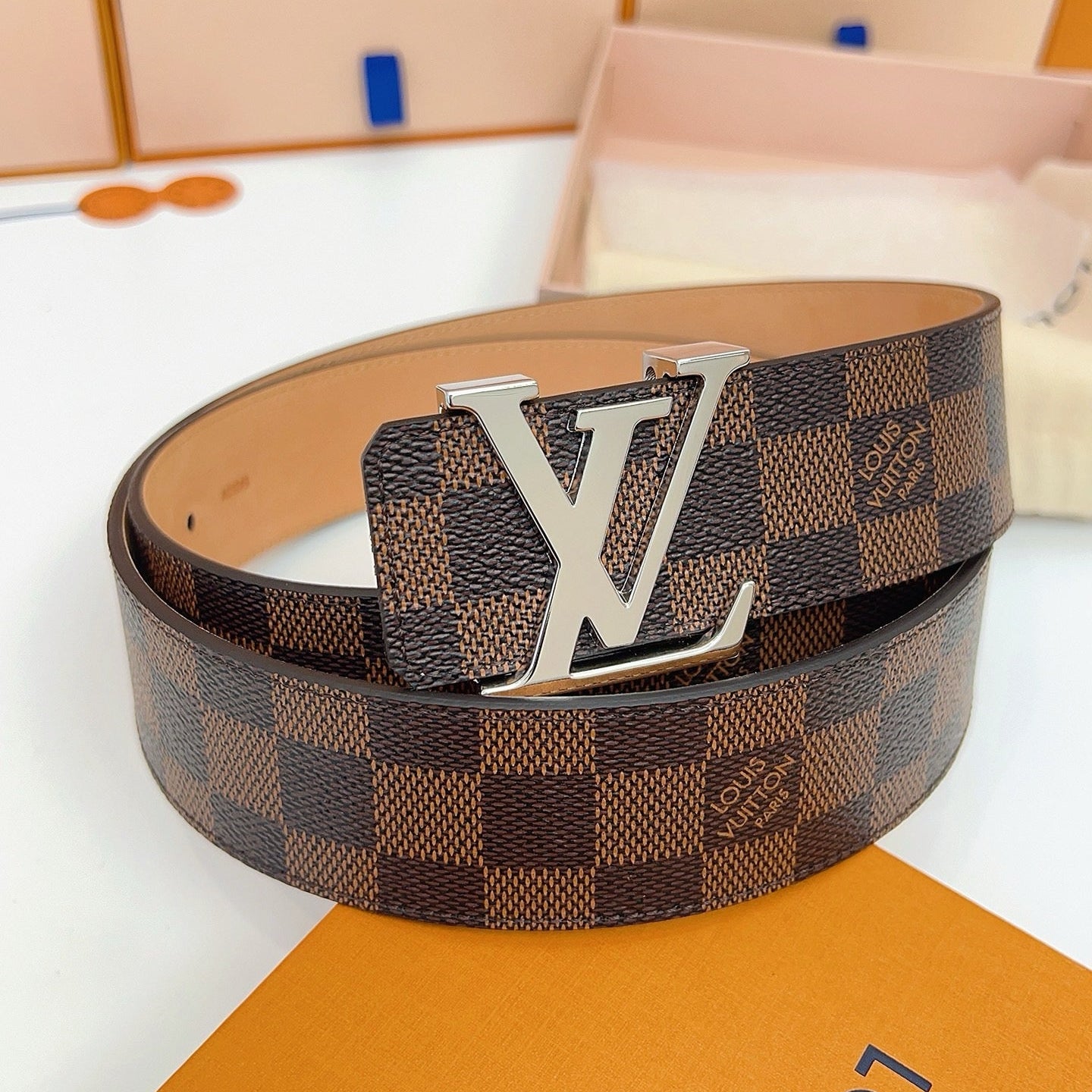 LV Belts Style 08