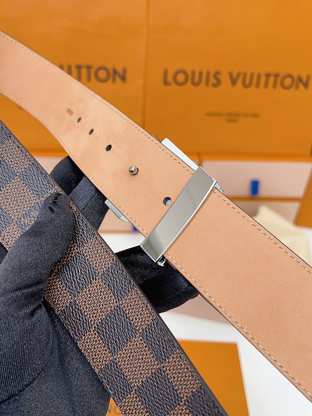 LV Belts Style 08