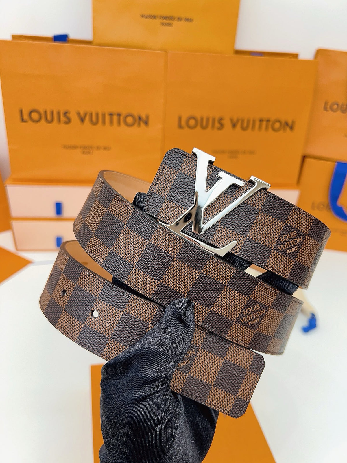 LV Belts Style 08