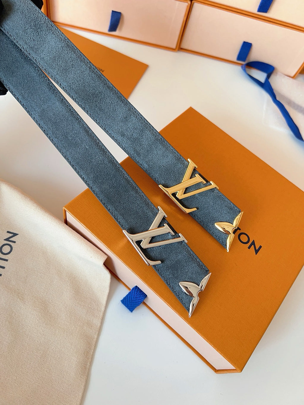 LV Belts Style 09