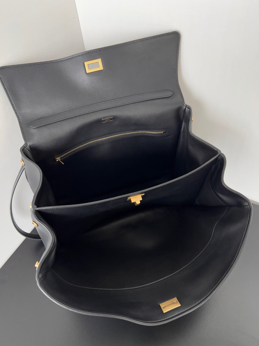 Balenciaga Rodeo Handbag Medium in Smooth Calfskin