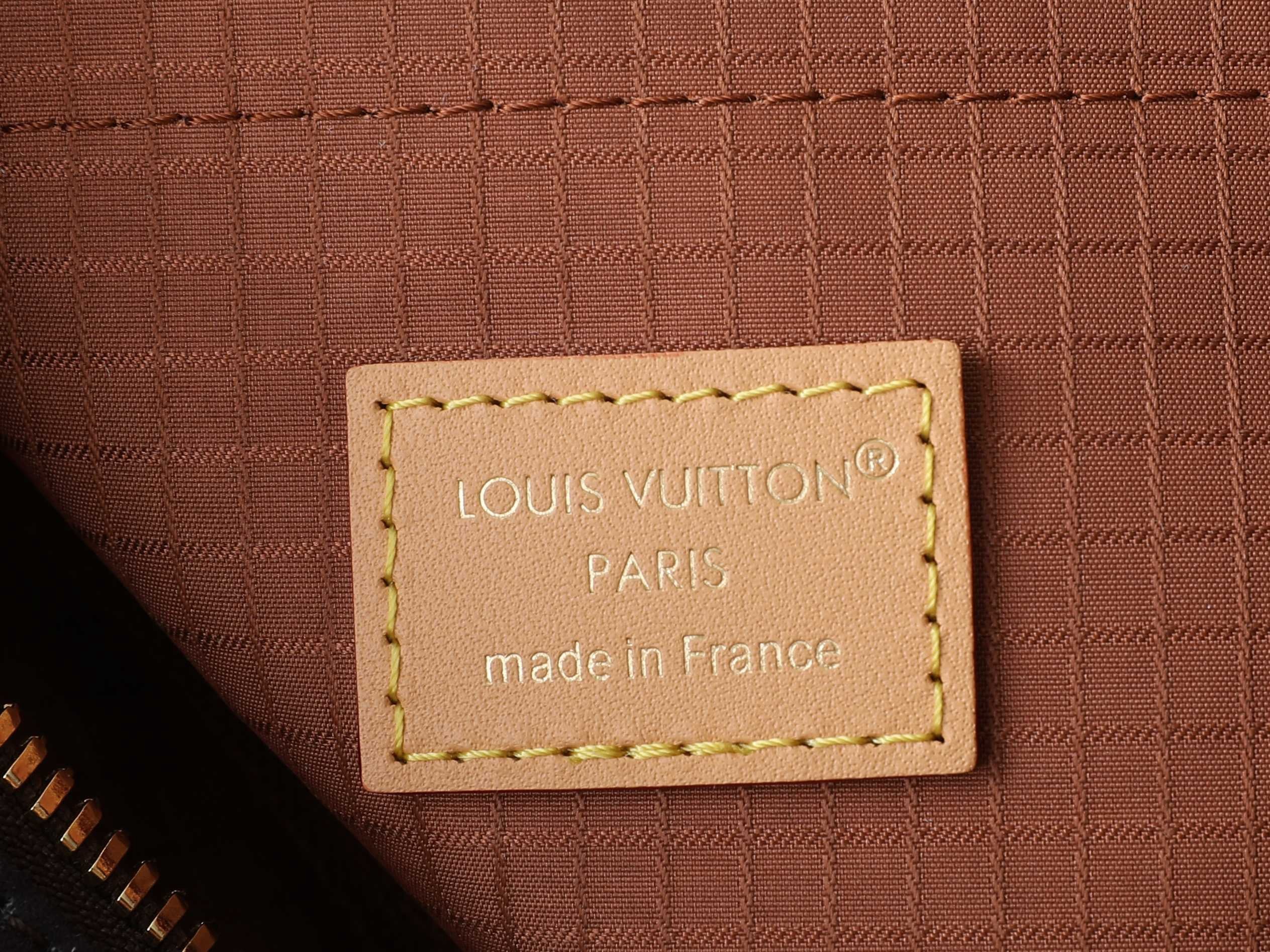 LV Speedy 30 Bandoulière Silk Tech M2A454