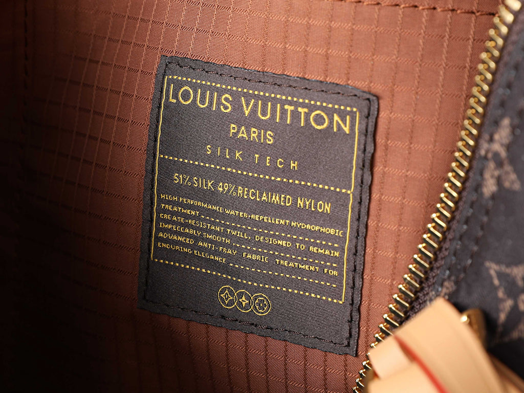 LV Speedy 30 Bandoulière Silk Tech M2A454