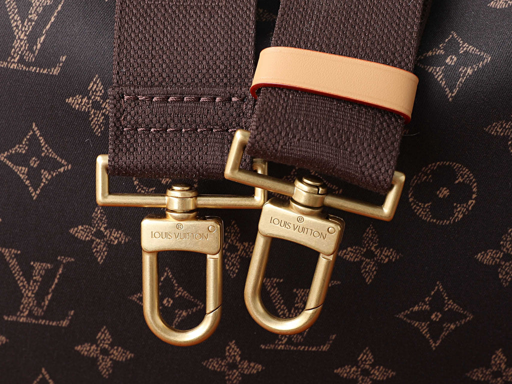 LV Nil XL Silk Tech M29853