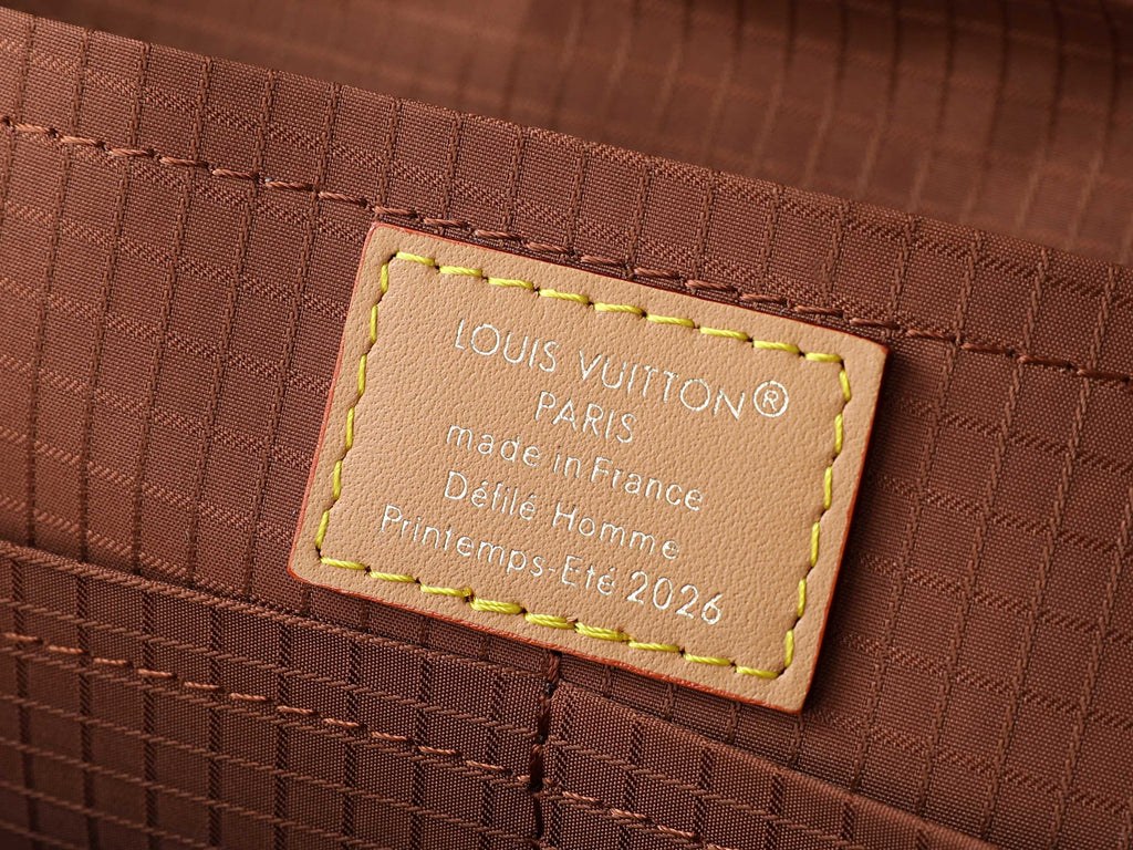 LV Christopher East West MM Silk Tech M29853