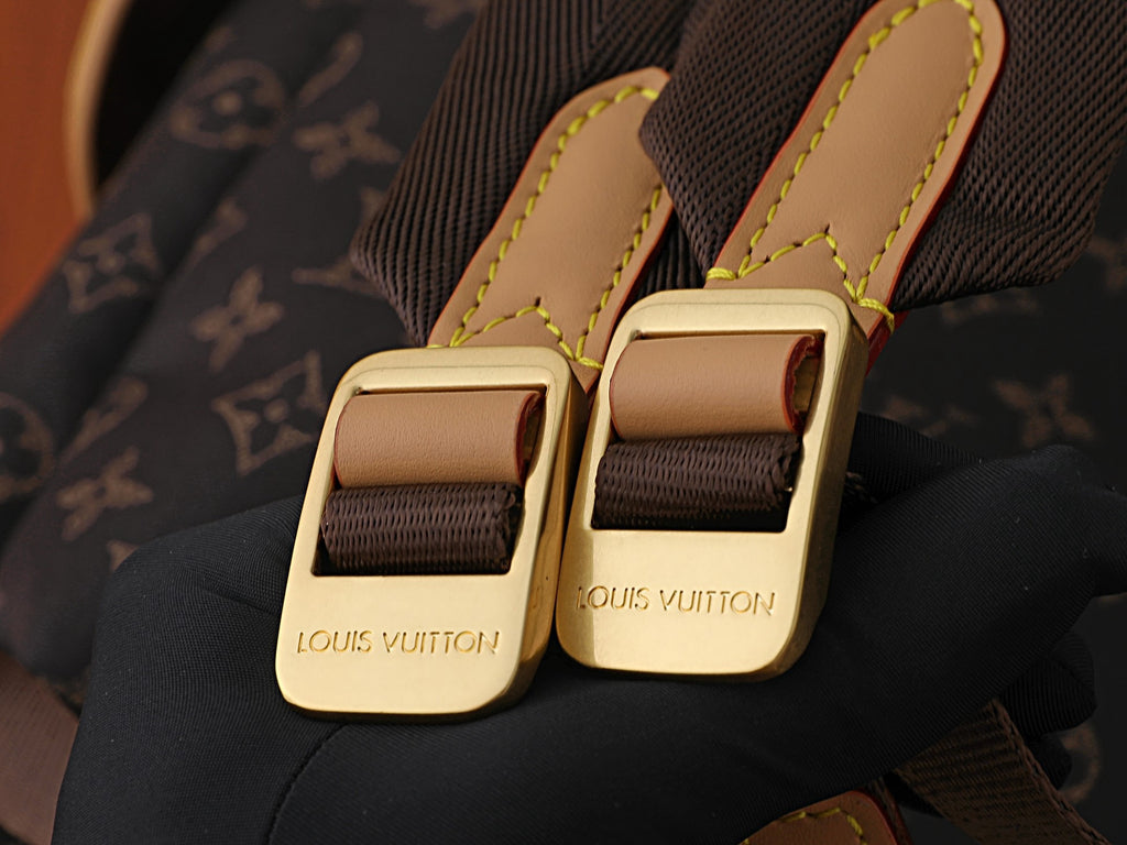 LV Christopher East West MM Silk Tech M29853