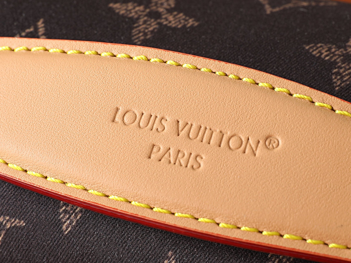 LV Rush Bumbag Silk Tech M2A452