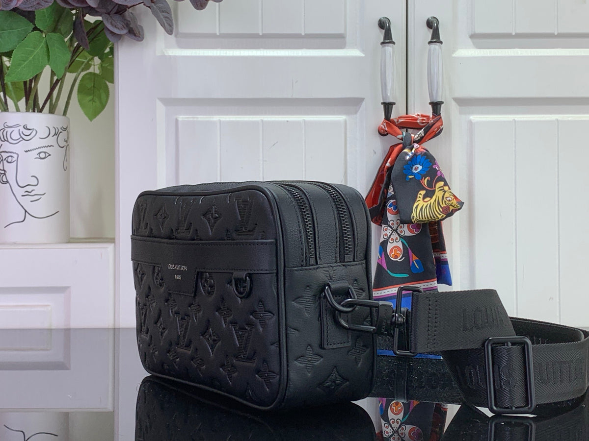 LV Alpha Messenger M28785