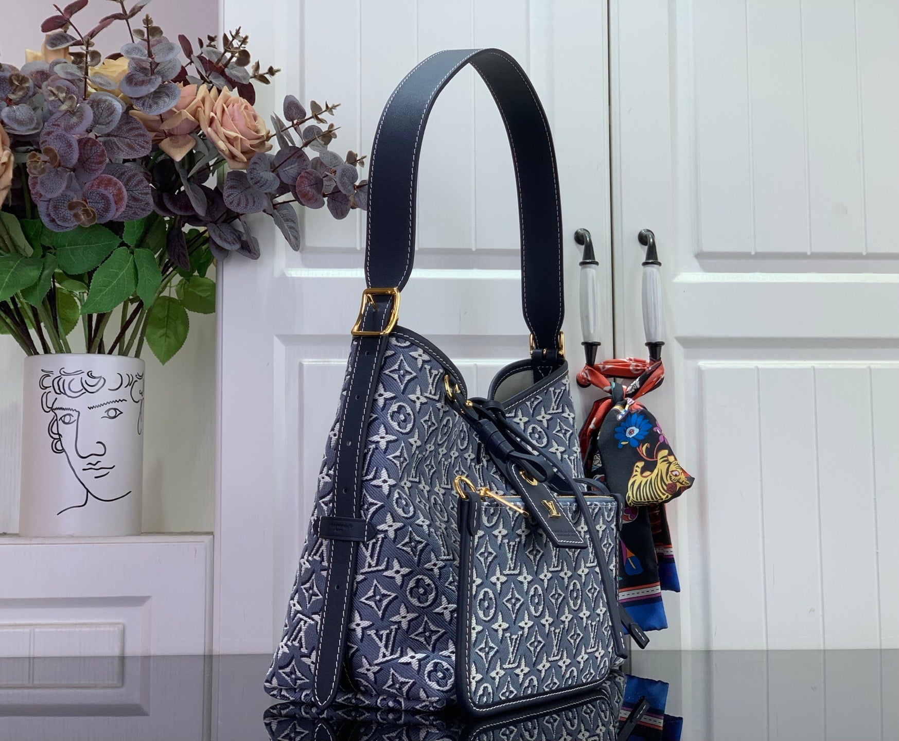 LV CarryAll PM M2A184