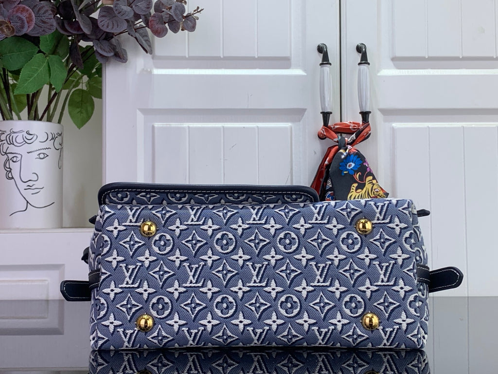 LV CarryAll PM M2A184