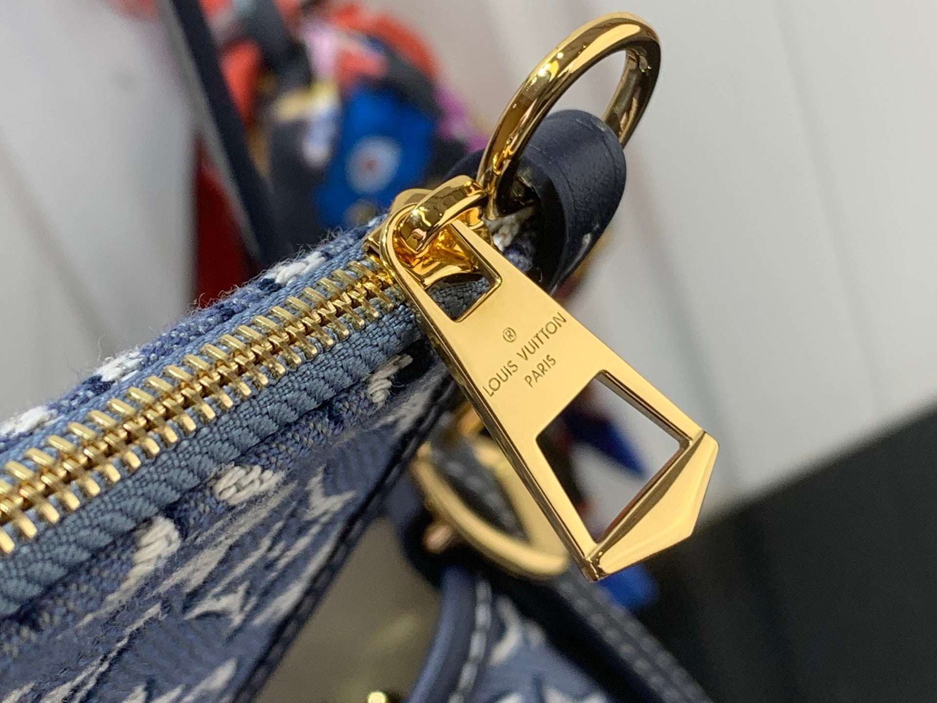 LV CarryAll PM M2A184