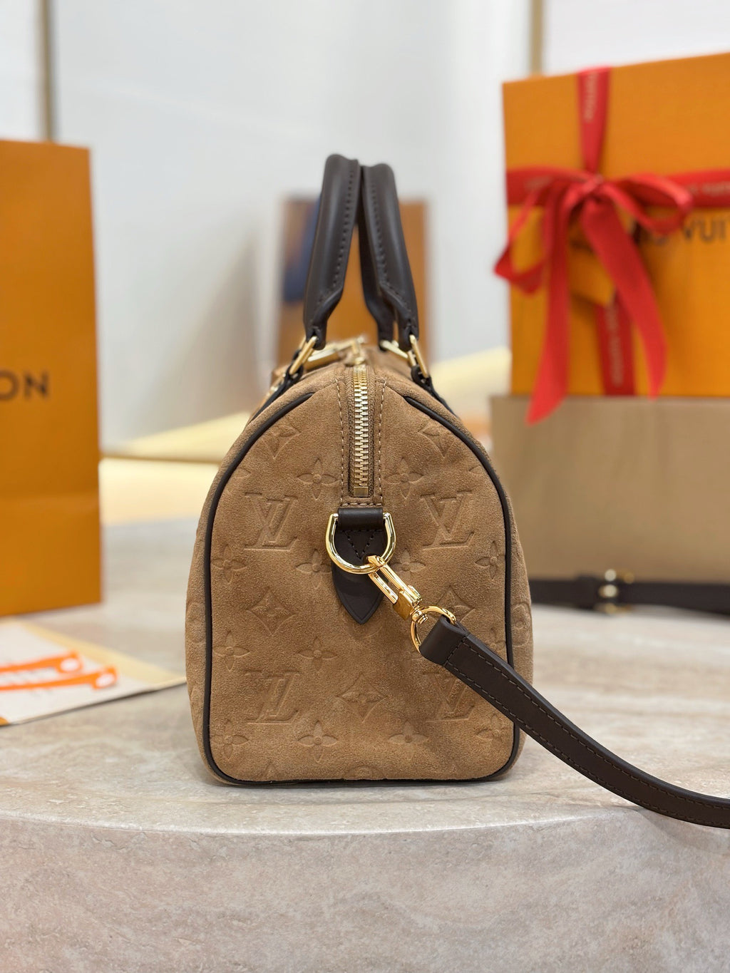 LV Speedy Bandoulière 25 M2A383