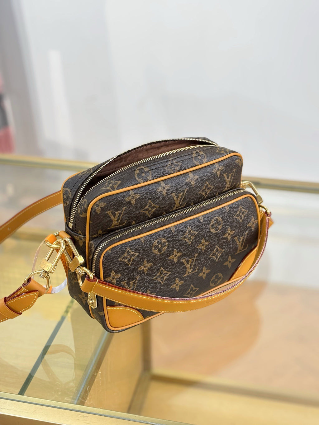 LV Nil M14016