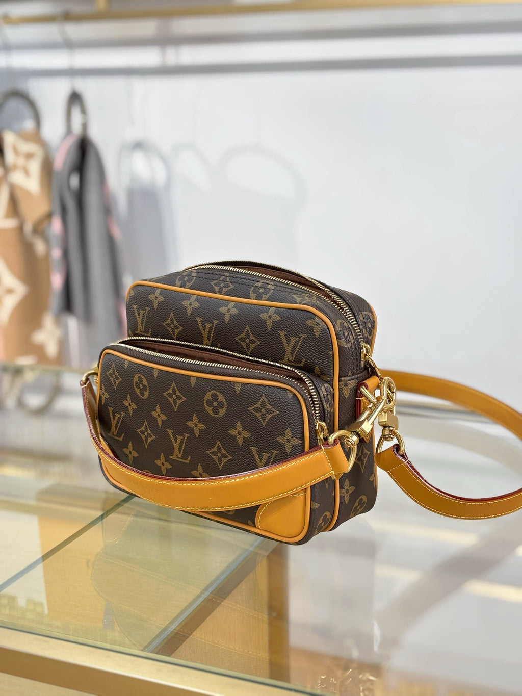LV Nil M14016