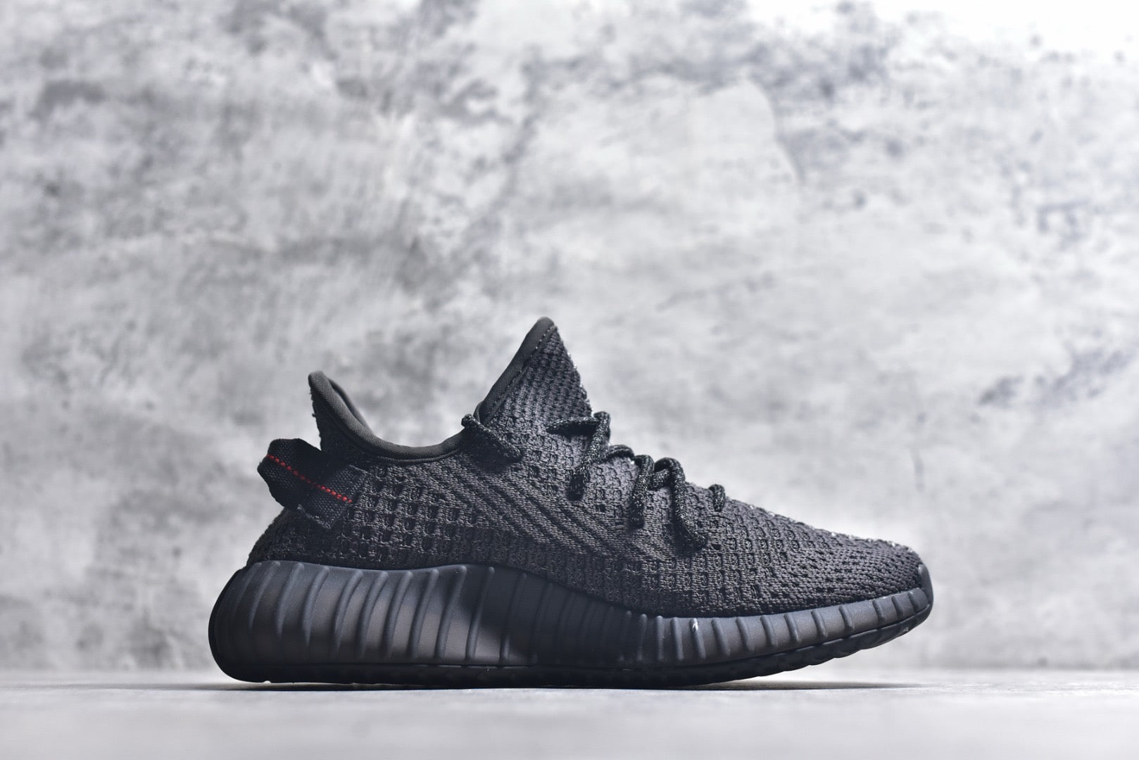 Yeezy Boost 350 V2