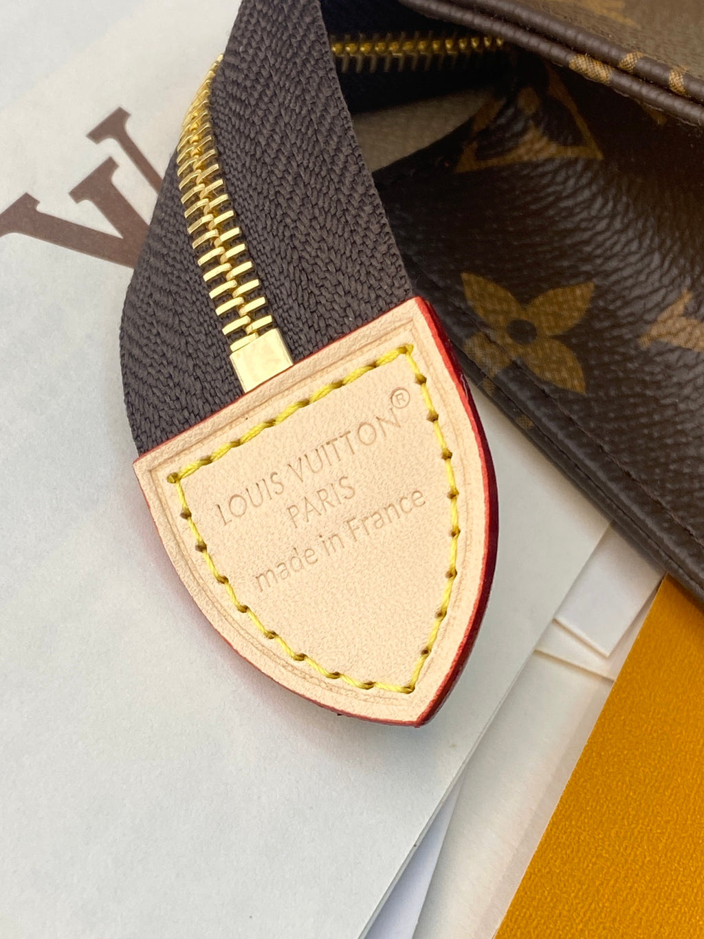 LV Poche Toilette M29700
