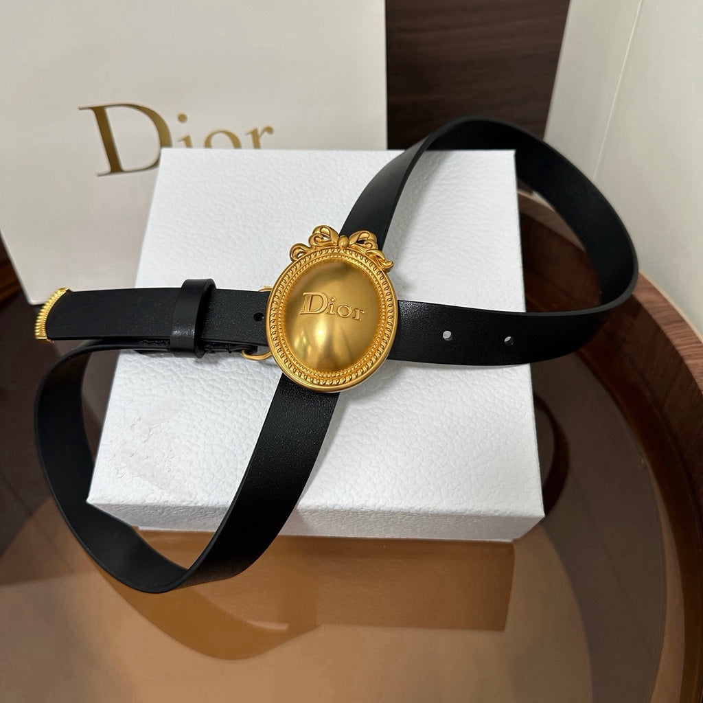 Dior Médaillon Belt