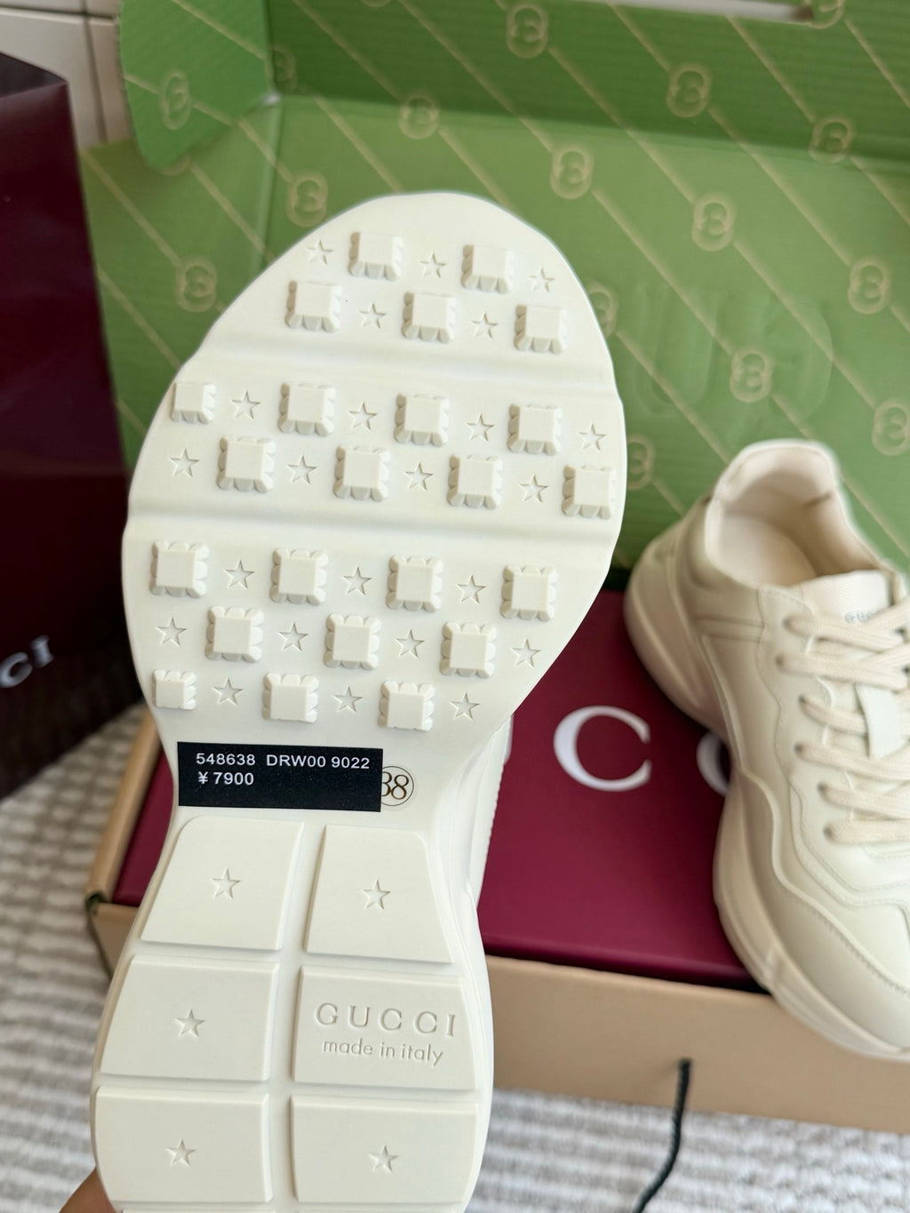 Gucci Rhyton Logo Leather Sneaker