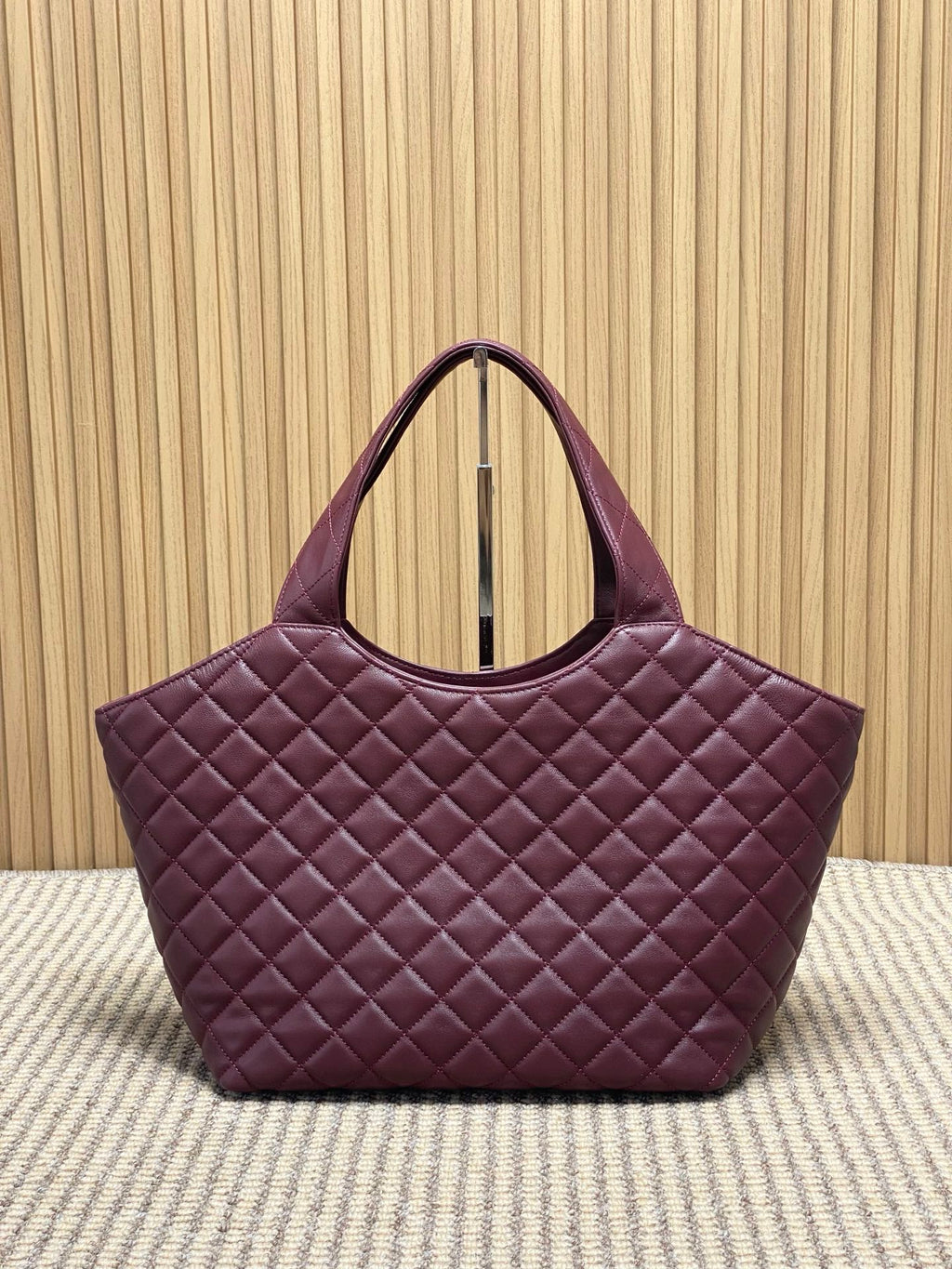 Saint Laurent Icare Medium in Quilted Nappa