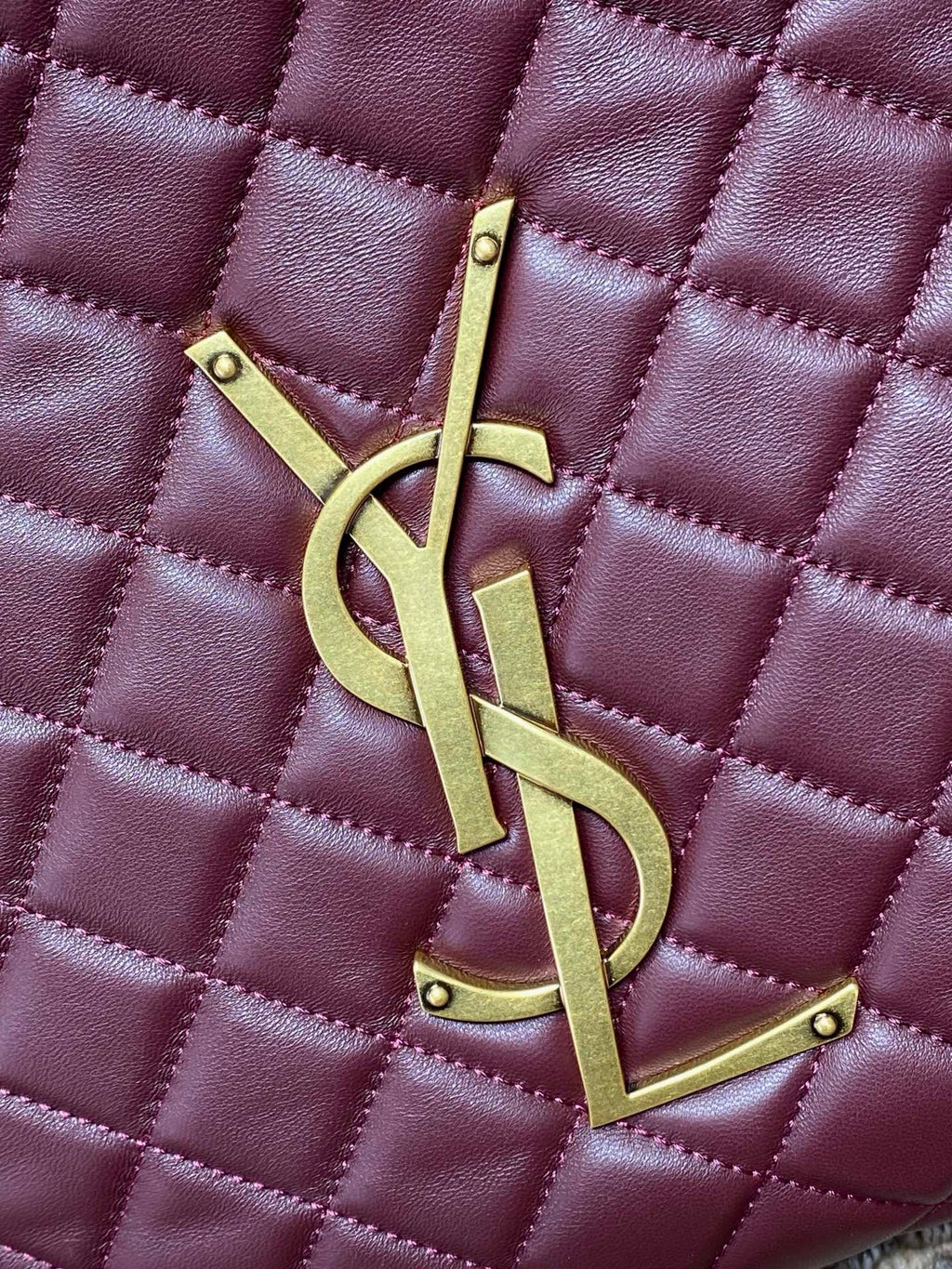Saint Laurent Icare Medium in Quilted Nappa