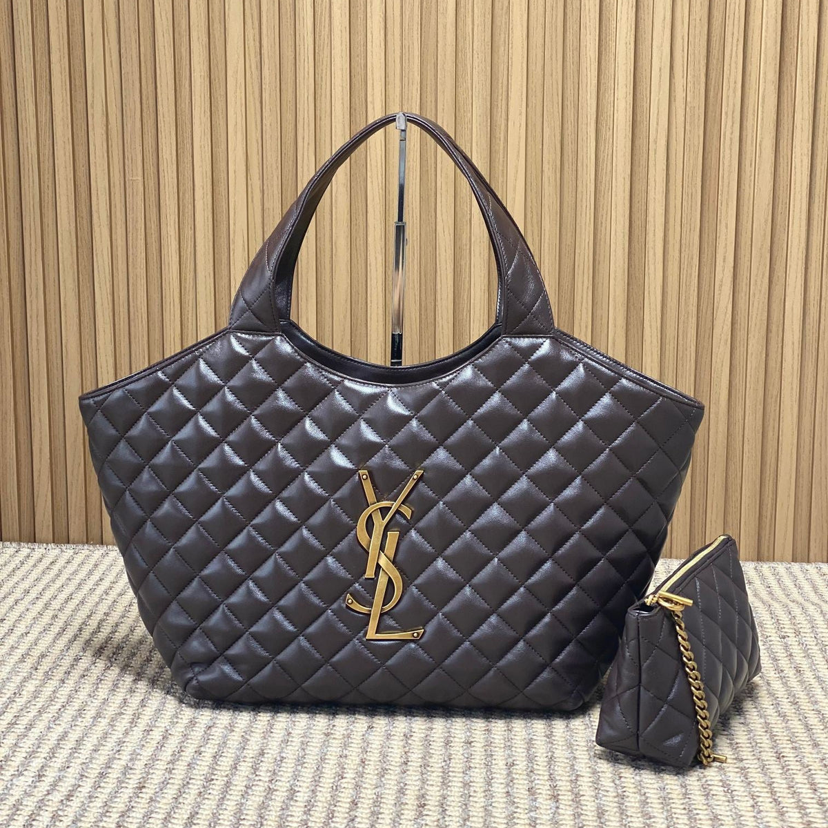 Saint Laurent Icare Medium in Quilted Nappa