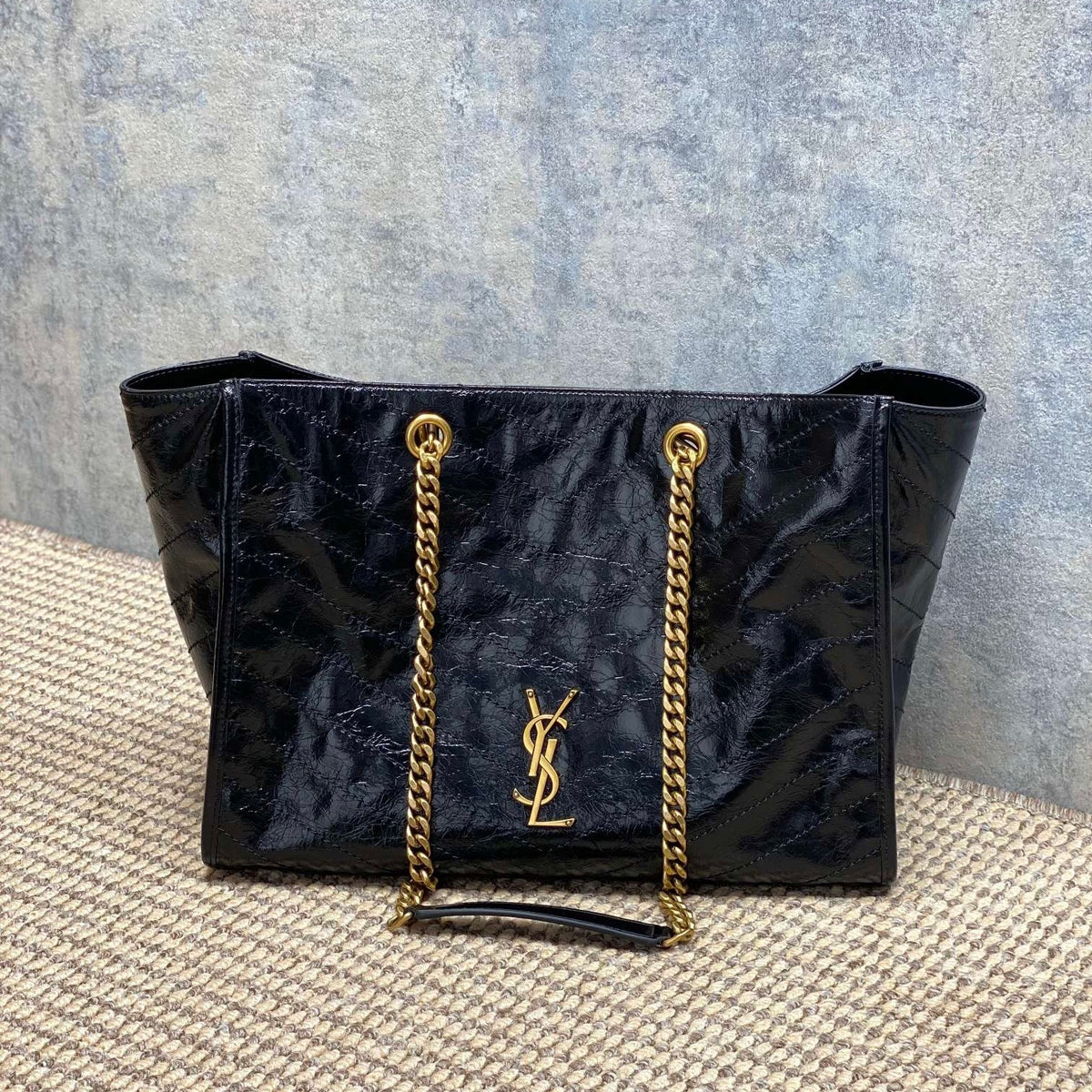 Saint Laurent Niki Shopping In Vintage Leather