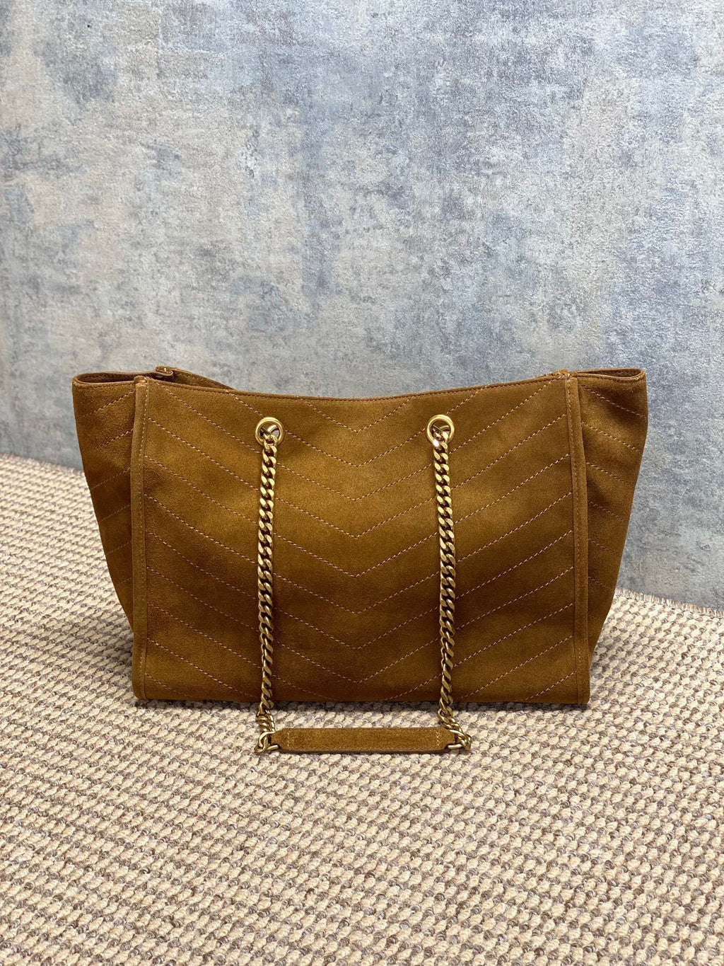 Saint Laurent Niki Shopping in Suede