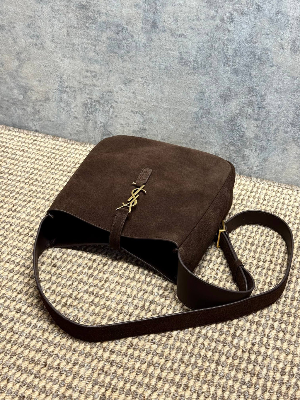 Saint Laurent Le 5 À 7 Supple Crossbody In Suede