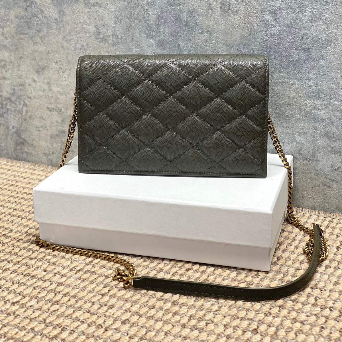 Saint Laurent Paris Chain Wallet In Grain De Poudre Leather