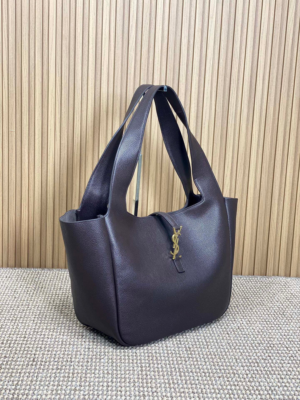 Saint Laurent Le 5 À 7 Bea in Grained Leather