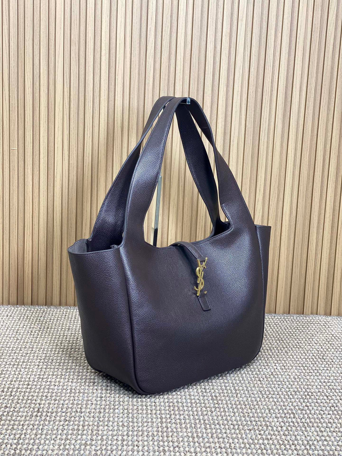 Saint Laurent Le 5 À 7 Bea in Grained Leather