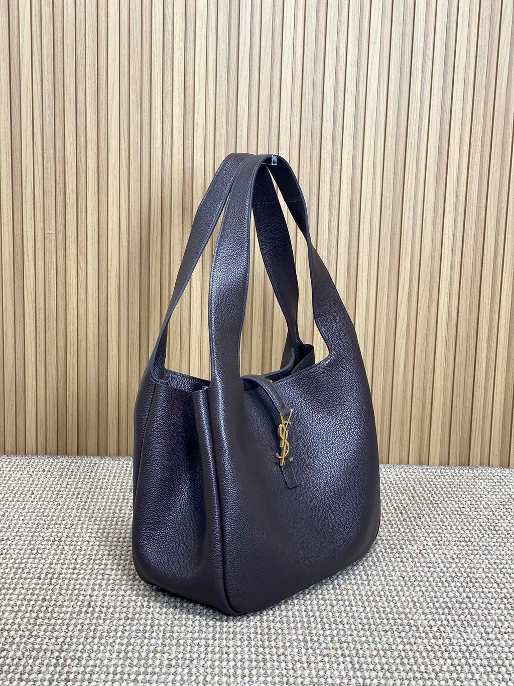 Saint Laurent Le 5 À 7 Bea in Grained Leather