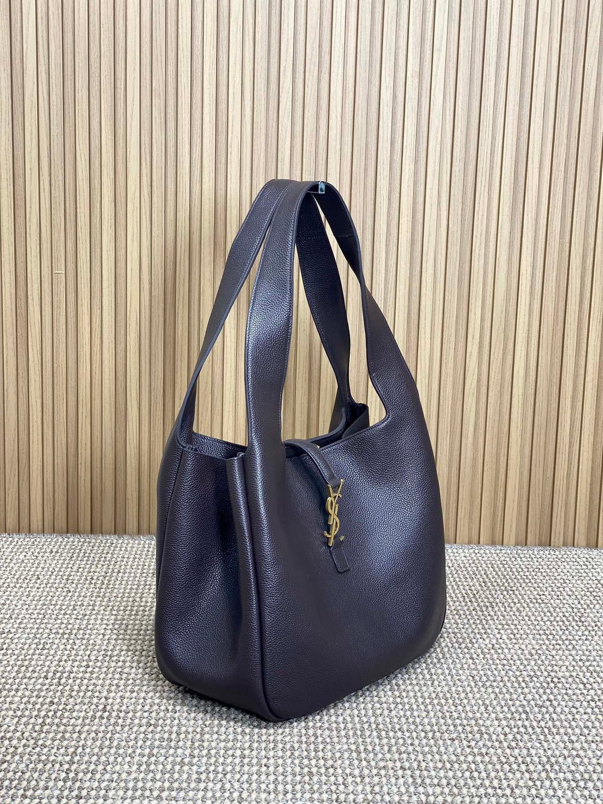 Saint Laurent Le 5 À 7 Bea in Grained Leather