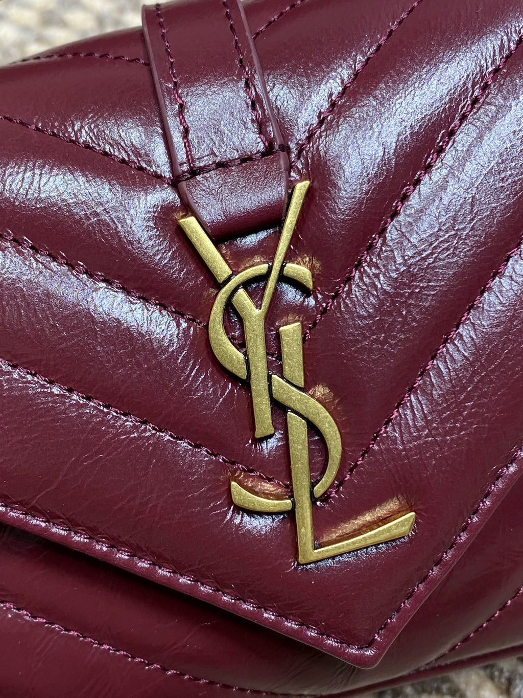 Saint Laurent College Mini in Shiny Leather