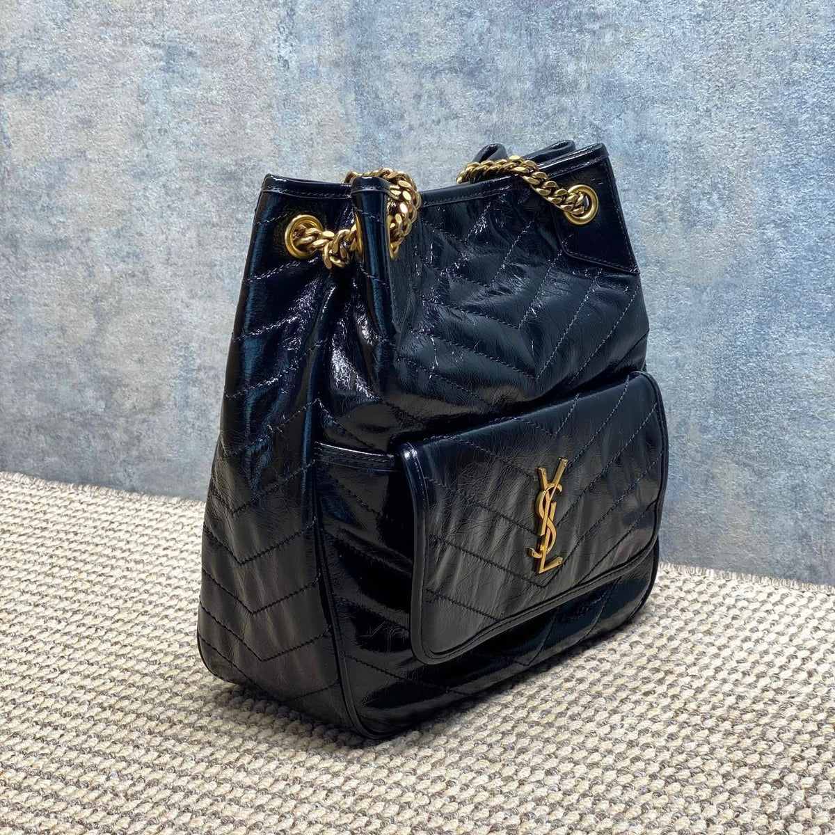 Saint Laurent Niki Multipocket Shoppipng In Vintage Leather